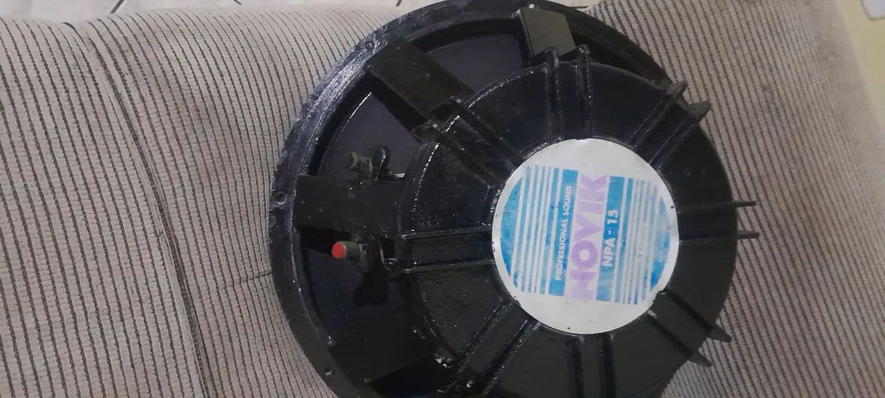 Alto-falante de 15 polegadas 1100 watts  de potência.  - Foto 3