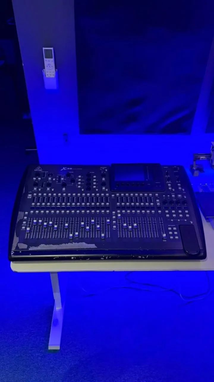 Behringer X32 Full