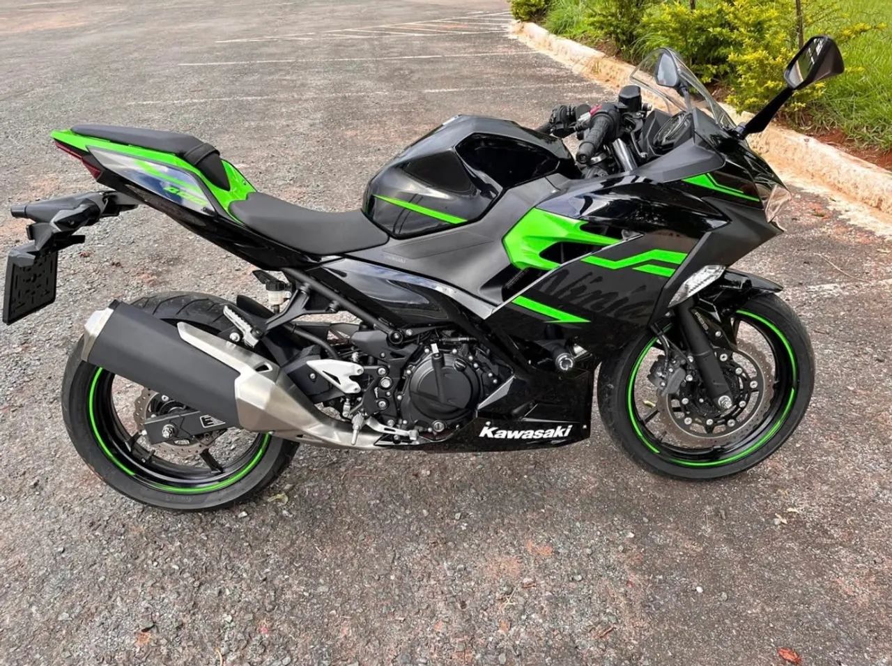 Kawasaki Ninja 400 - Foto 4