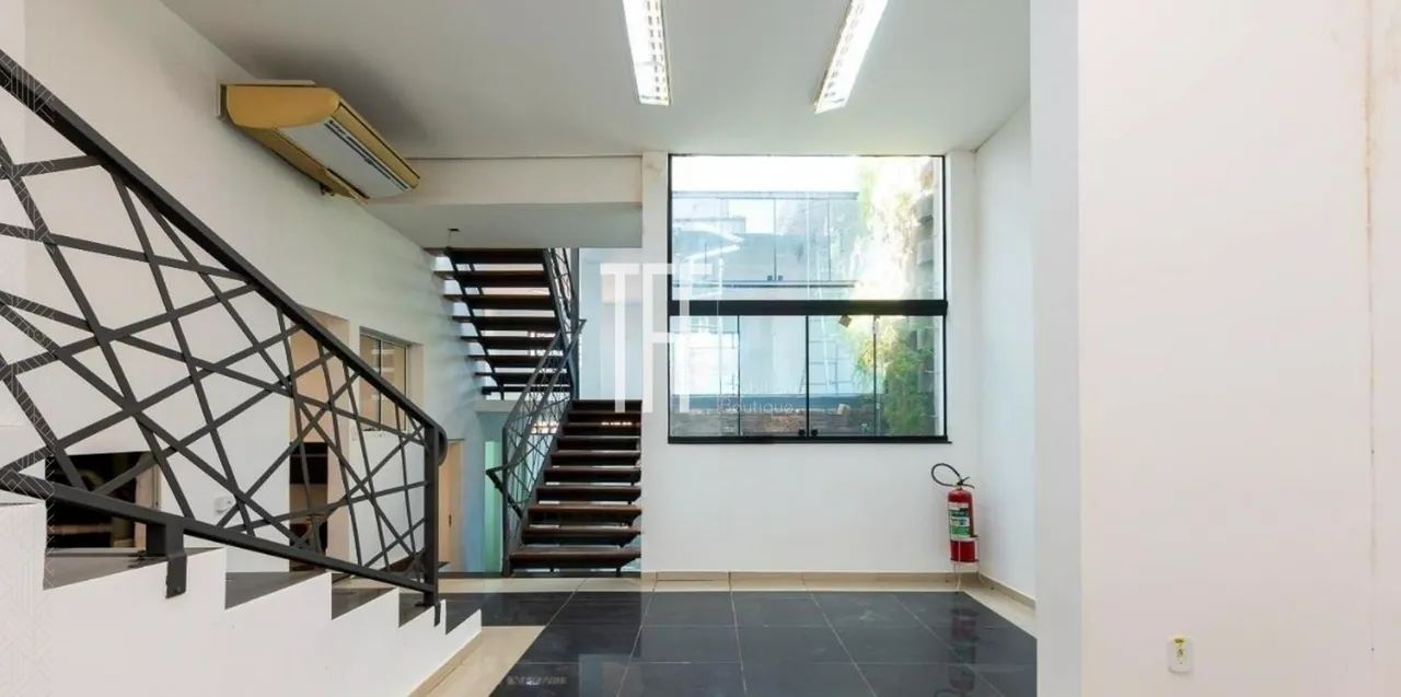 Casa comercial à venda e para alugar no Cambuí