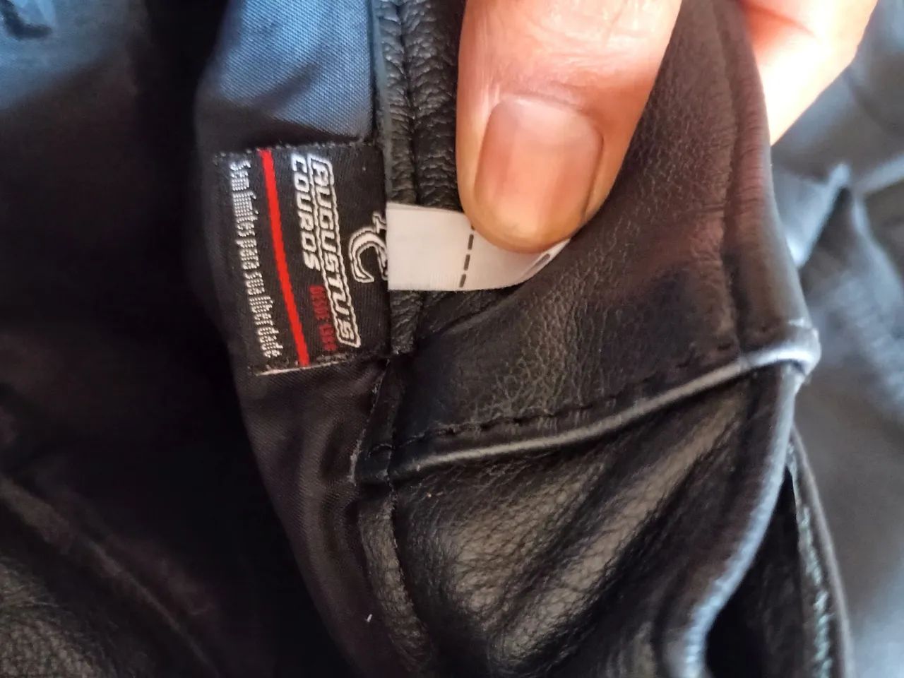 Calça de motoqueiro em couro 1 masculina e uma feminina  - Foto 2