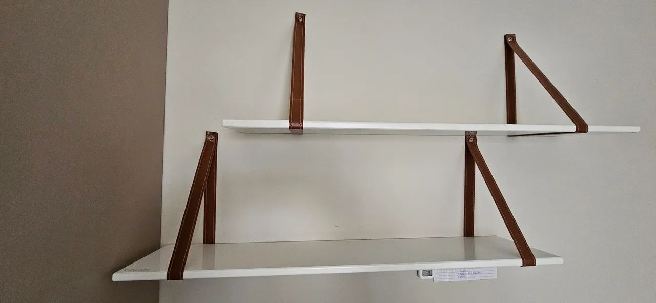 Prateleira quarto de bebê 