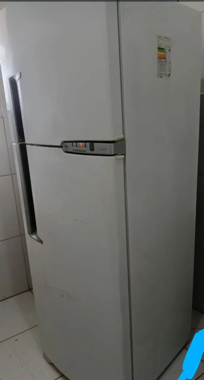 Geladeira Eletrolux nova 