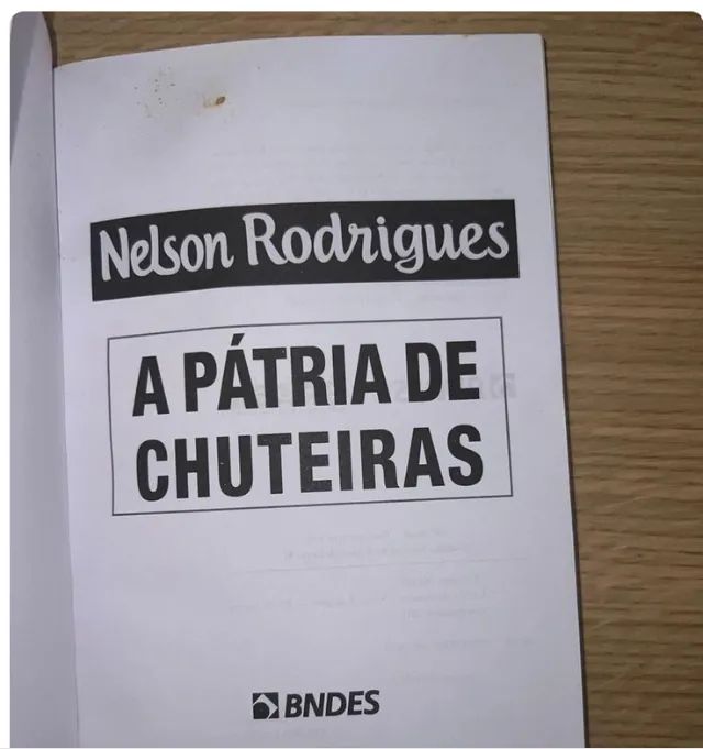livro a pátria de chuteiras  nelson rodrigues - Foto 3