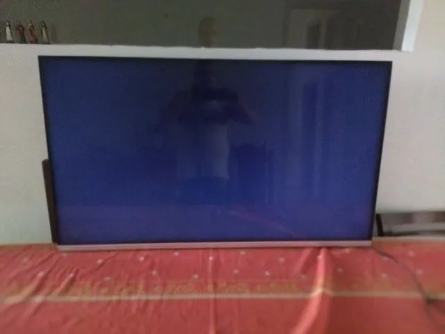 TV Philips 50 polegadas - Tela intacta, mas sem imagem - Foto 2