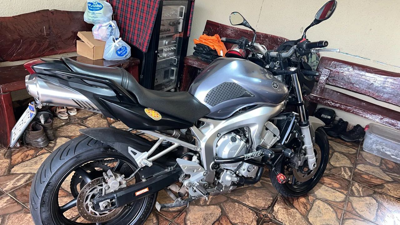 Fz6  - Foto 3
