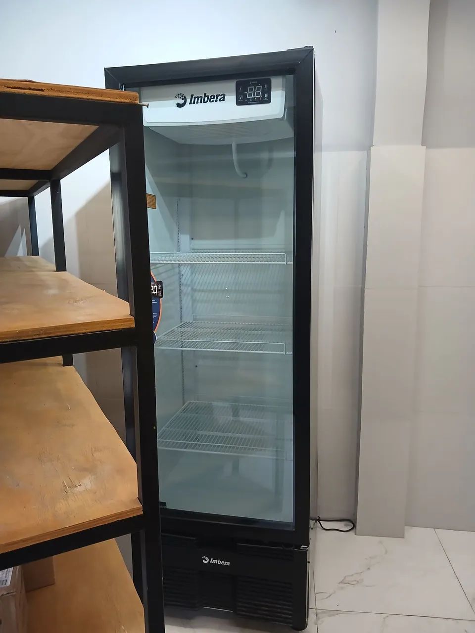Freezer vertical imbera nunca usado