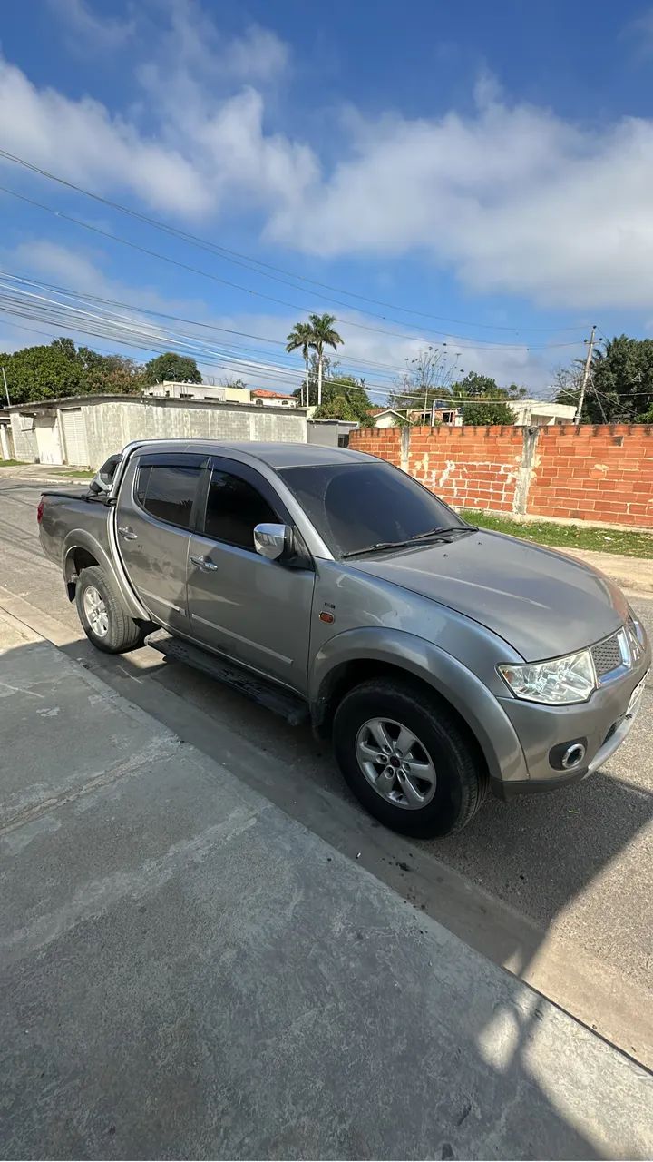 Mitsubishi L200 L200 Triton HPE 3.5 CD V6 24V Flex Aut. 2013