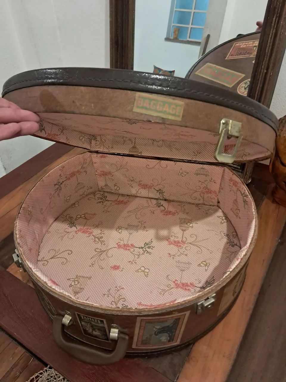 Mala Baú Vintage em Couro feita à mão - Foto 4