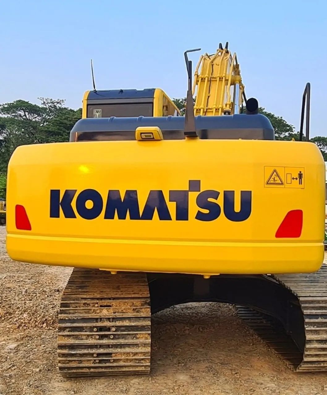Escavadeira Hidráulica Komatsu pc200 Ano 2016 - Foto 4