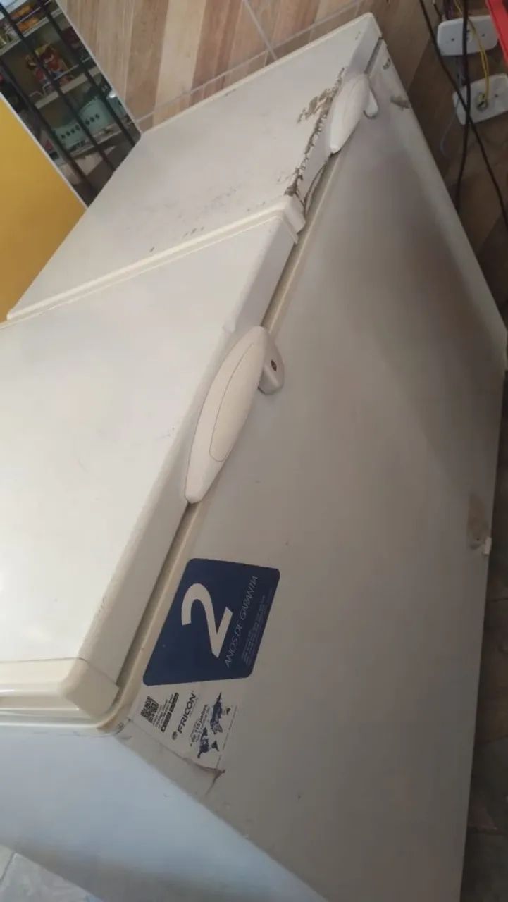 4 freezer duas boas e duas com defeito não é o motor valor de todas 6 mil - Foto 3