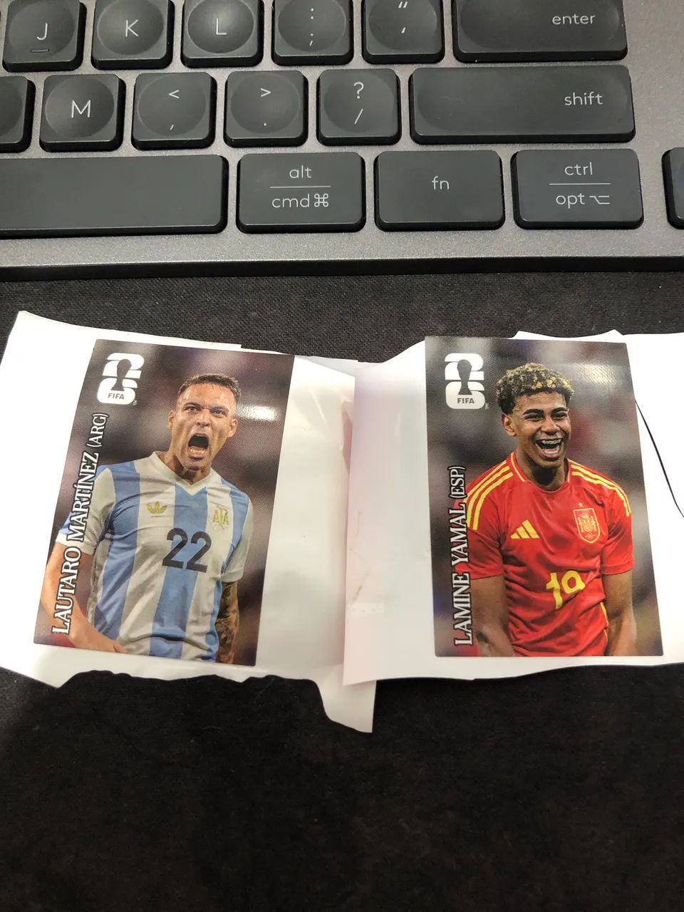Figurinha Lamime Yamal e Lautaro Martinez 