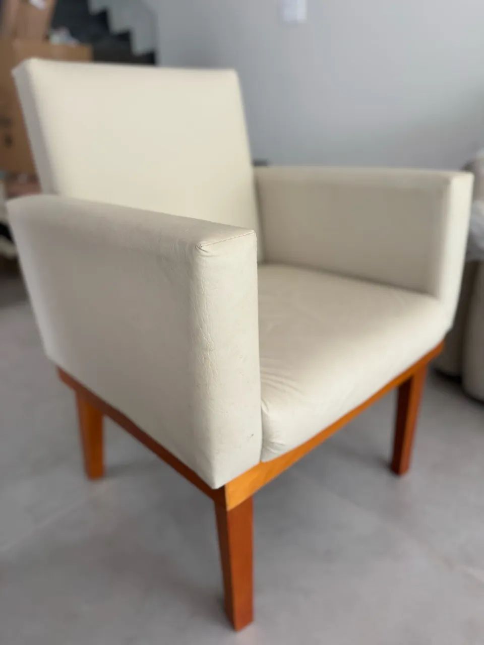 2 Poltronas Bege Courino  - Foto 2