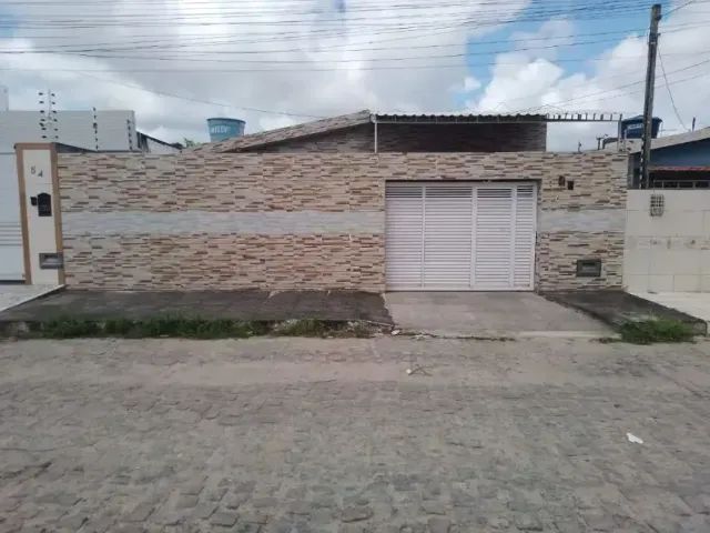 CASA A VENDA NO ANJO DA GUARDA 