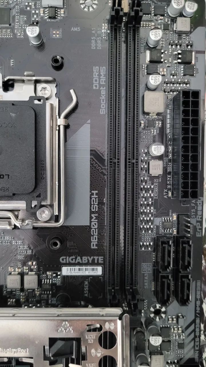Placa-mãe Gigabyte A620M S2H (AM5) ? Semi Nova<br> - Foto 4