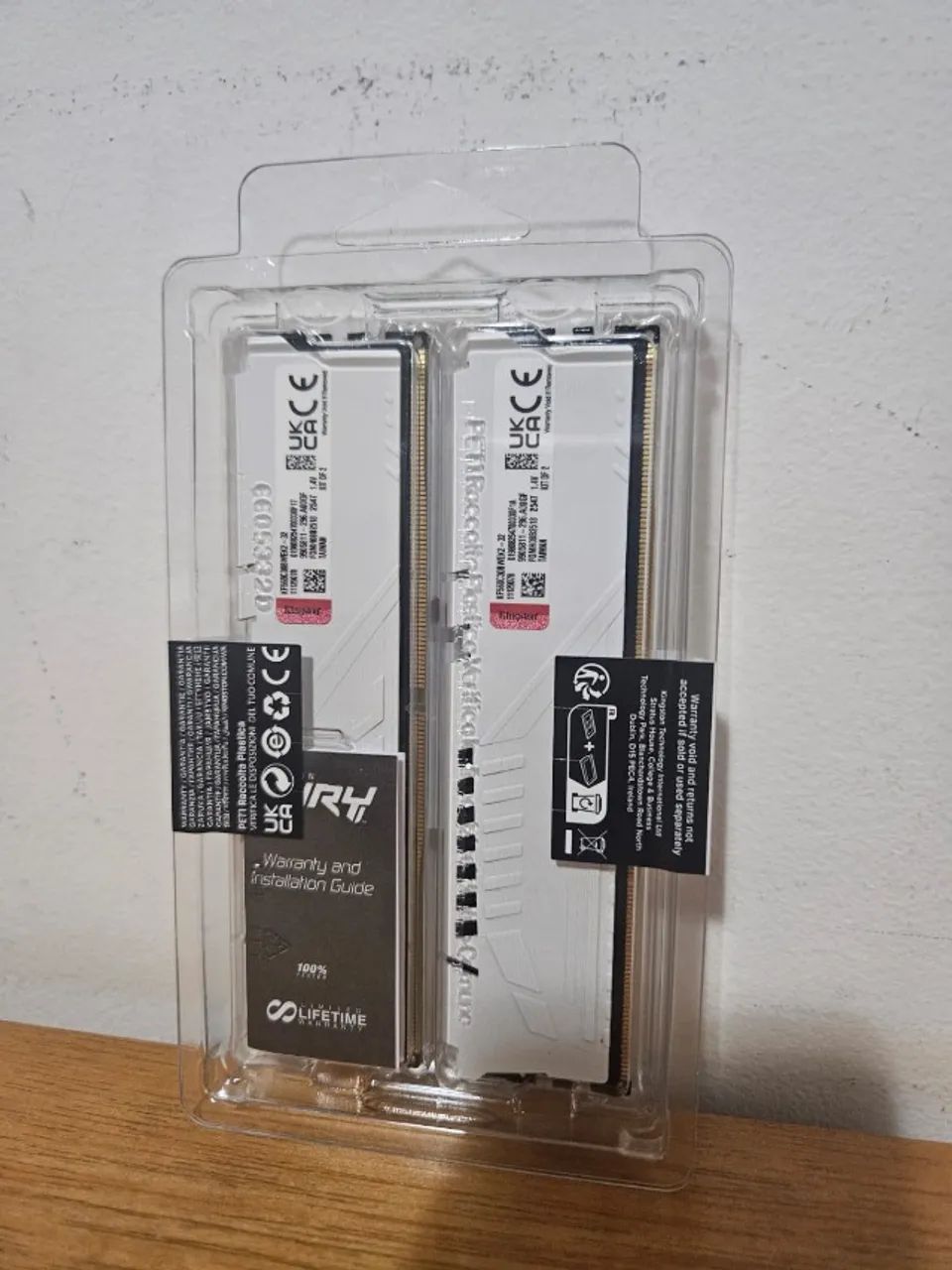 Memória RAM DDR5 Kingston 32gb (2x16gb) 6000mhz CL30 Branca - Nova e Lacrada! - NF - Foto 2
