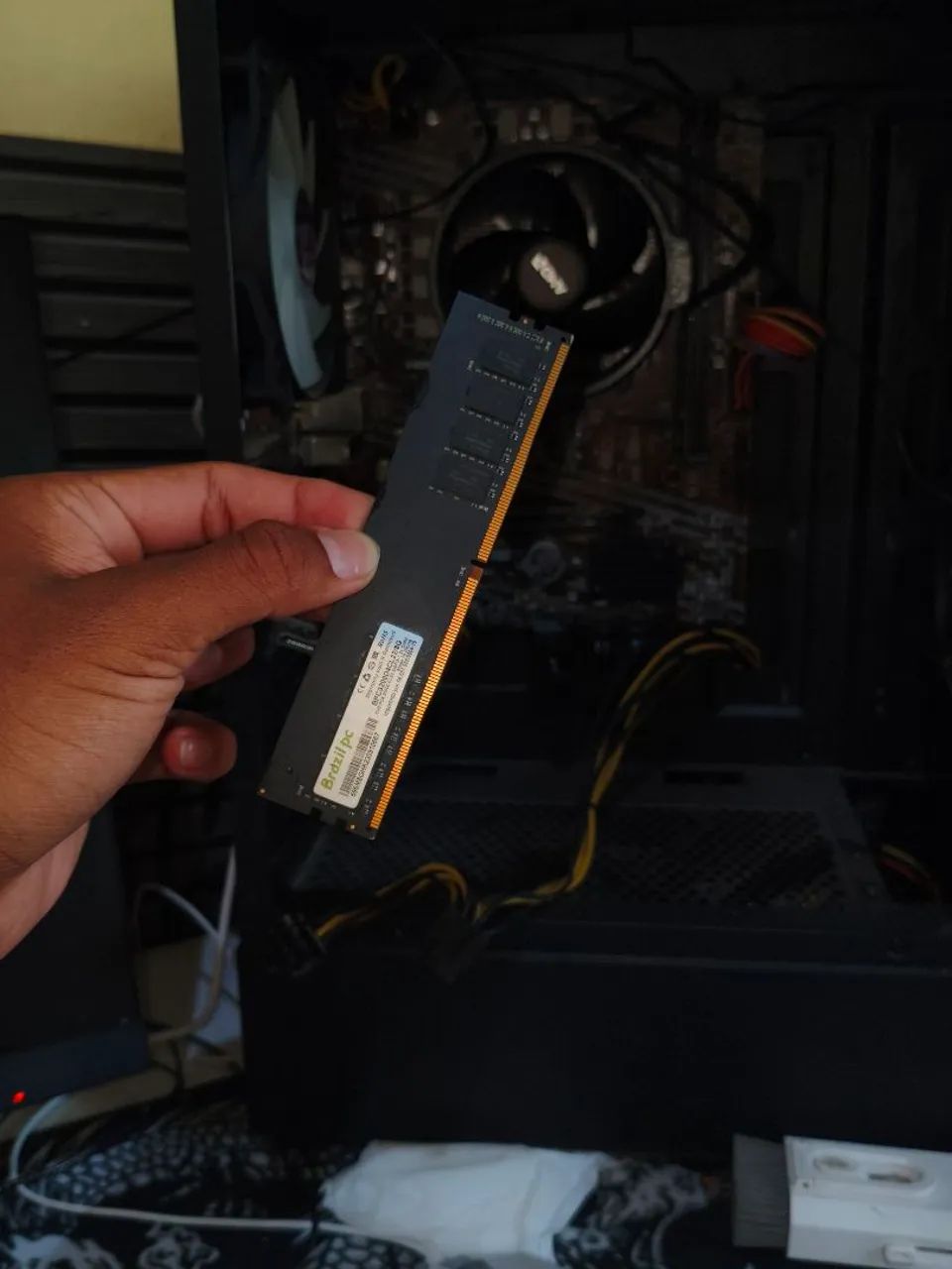 8x2 GB RAM 3200 MHZ DDR4