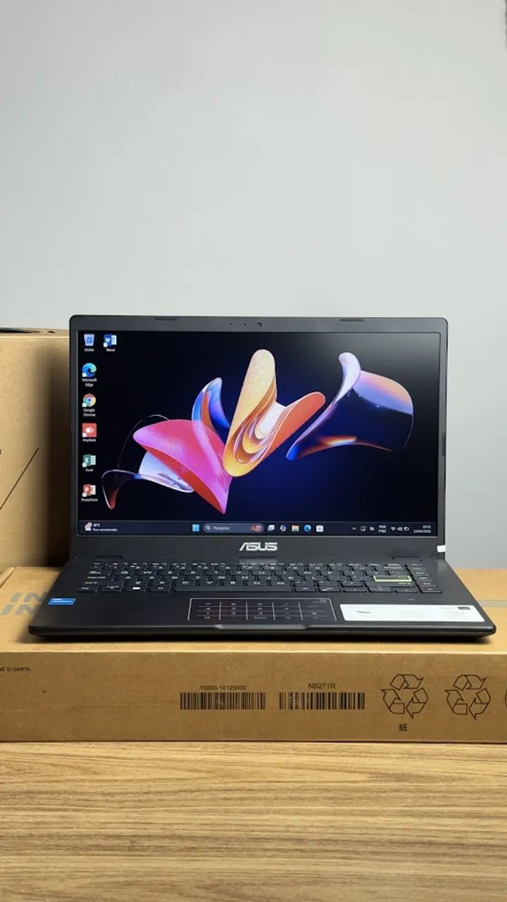 Notebook Asus Novo, Intel, NVME M2, 4GB DDR4 - Foto 2