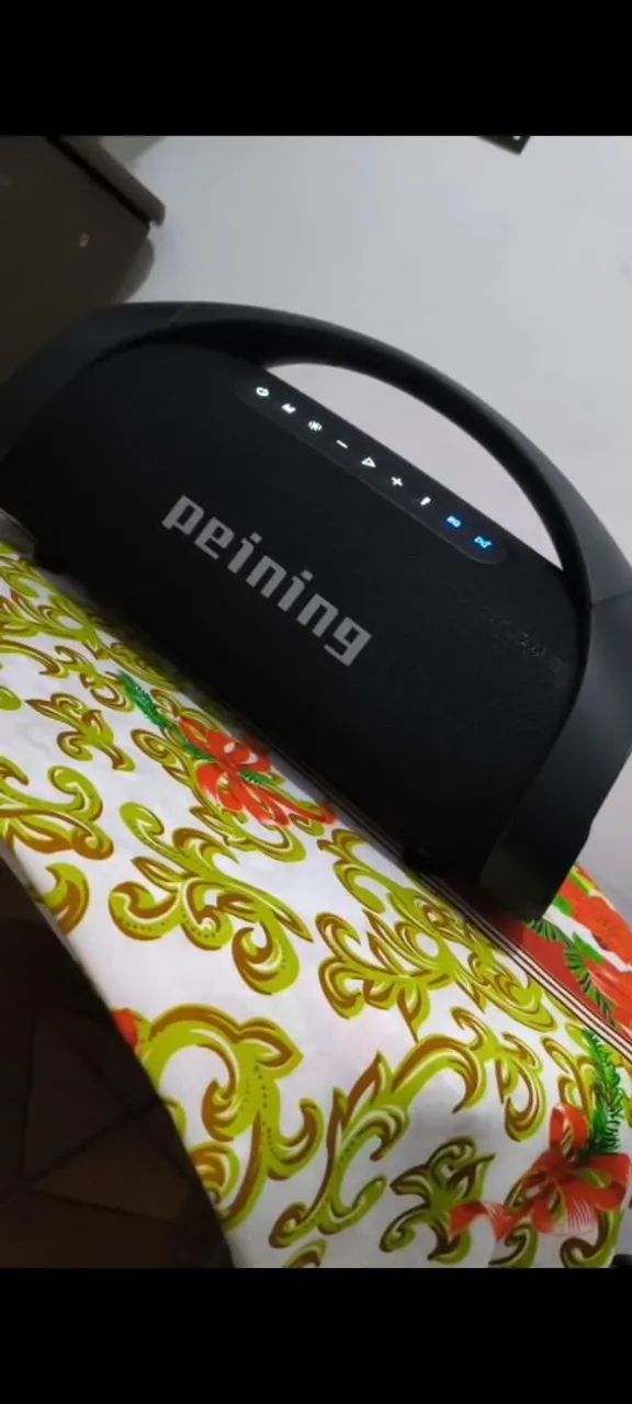 Caixa de som bluetooth completa com microfone, e controle remoto