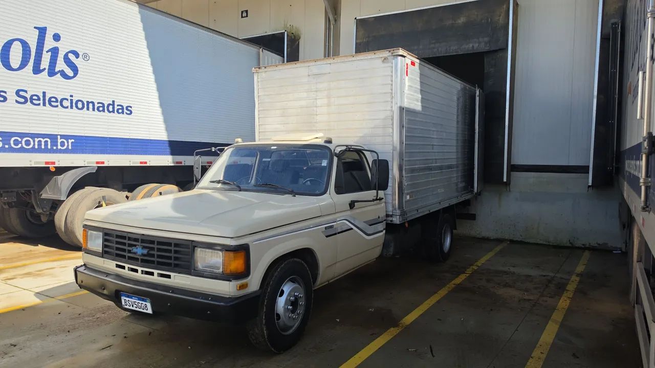 GM D40  - Foto 2