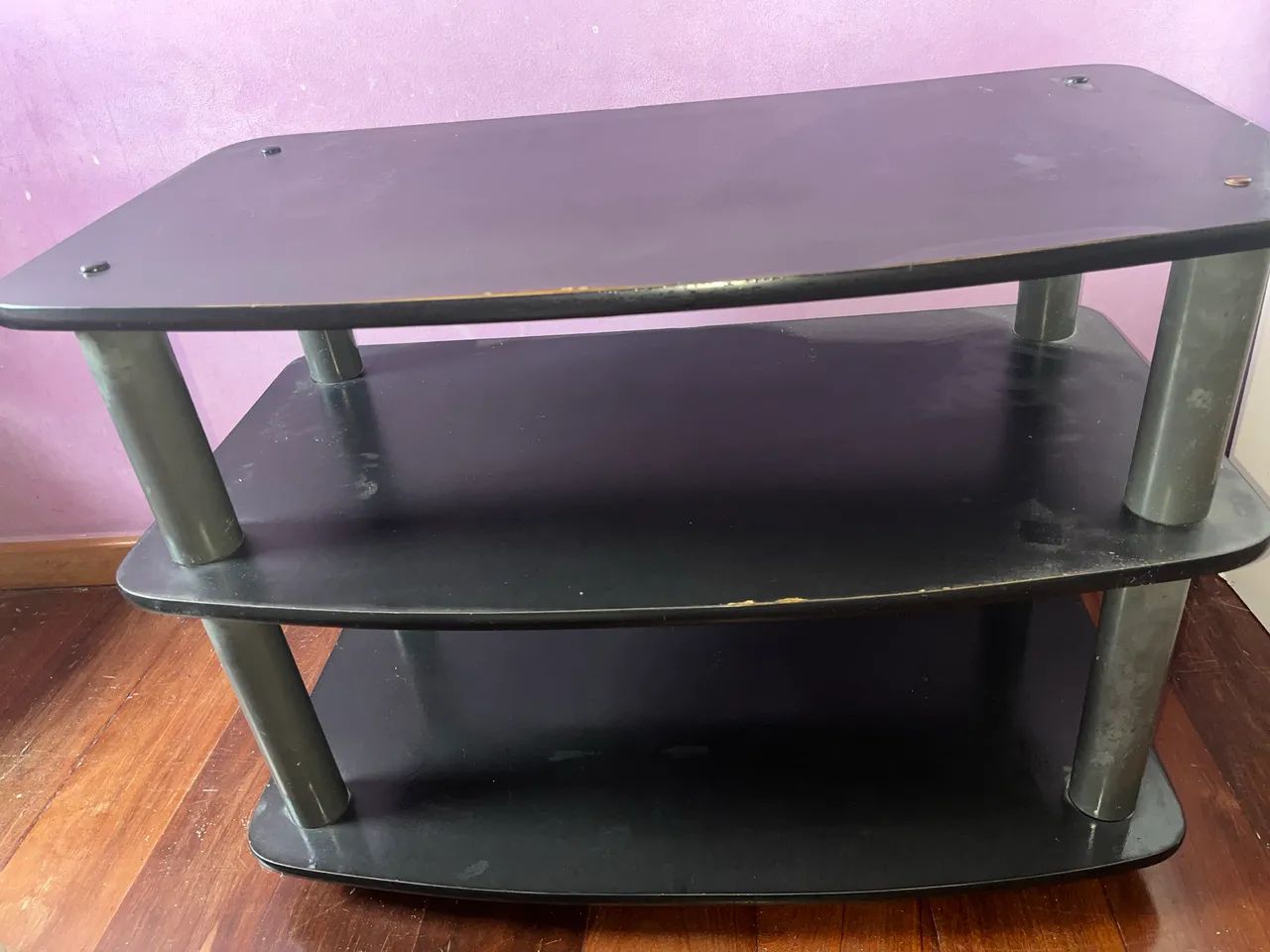 Rack preto com rodinha 