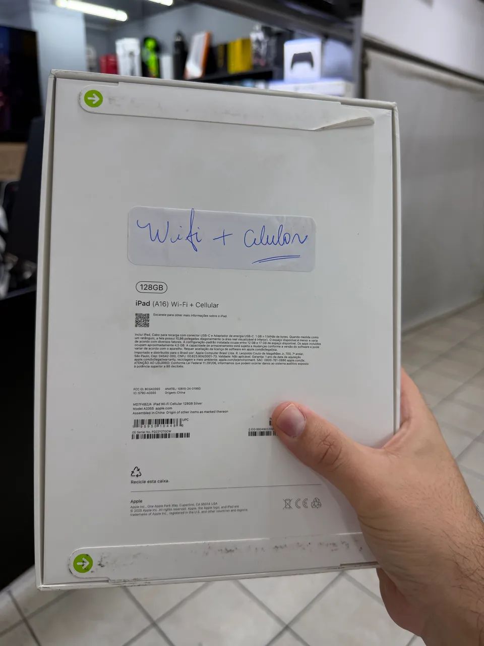 iPad 11 Wi-Fi + celular silver  - Foto 3