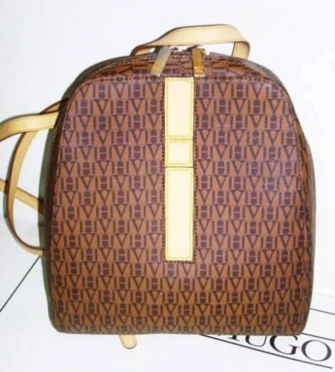 Mochila Victor Hugo 