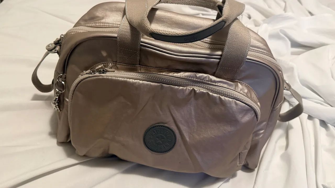Mala maternidade camama kipling metallic glow bege - Foto 2