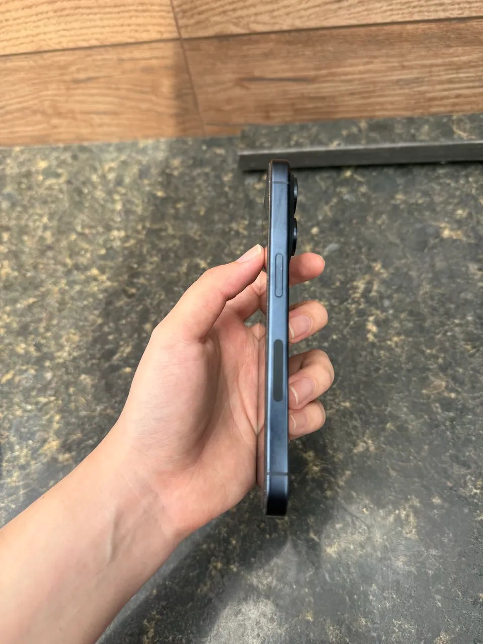 IPHONE 15 PRO - Foto 5