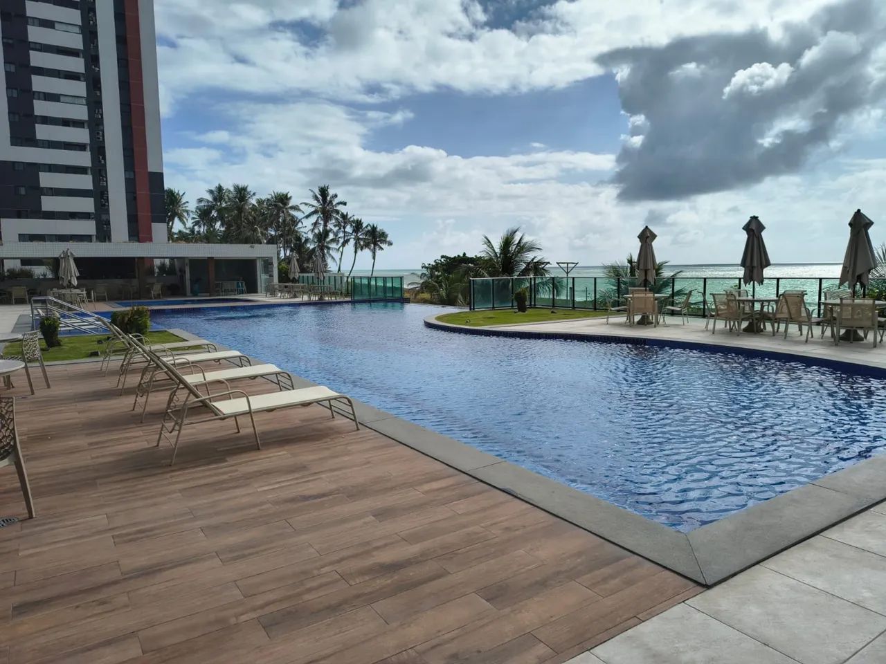 Alugo apartamento Gran Marine, 3/4, beira- mar de Maceió. - Foto 2