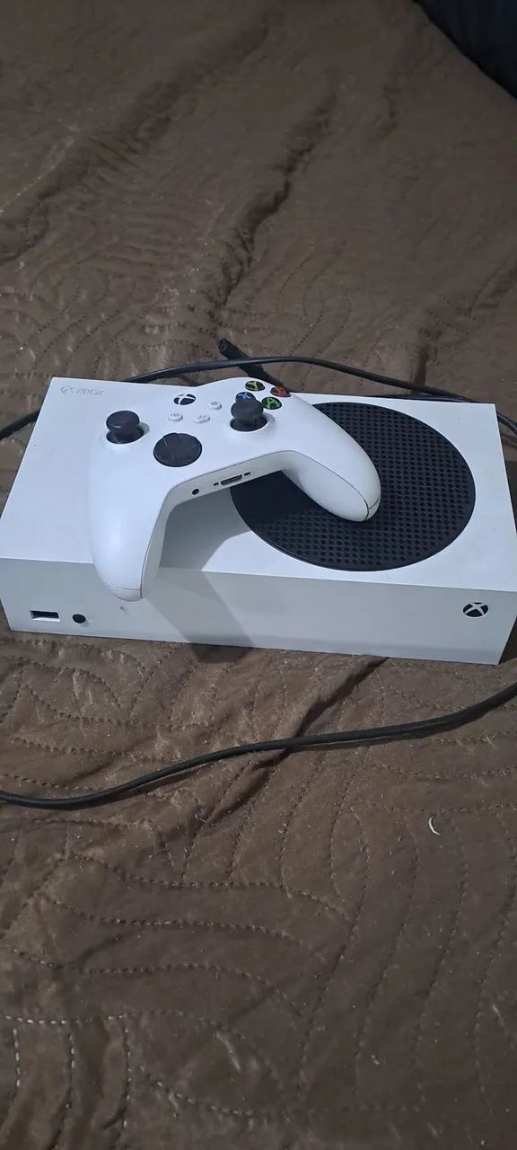 Vendo XBox Séries com 1 manete - Foto 4