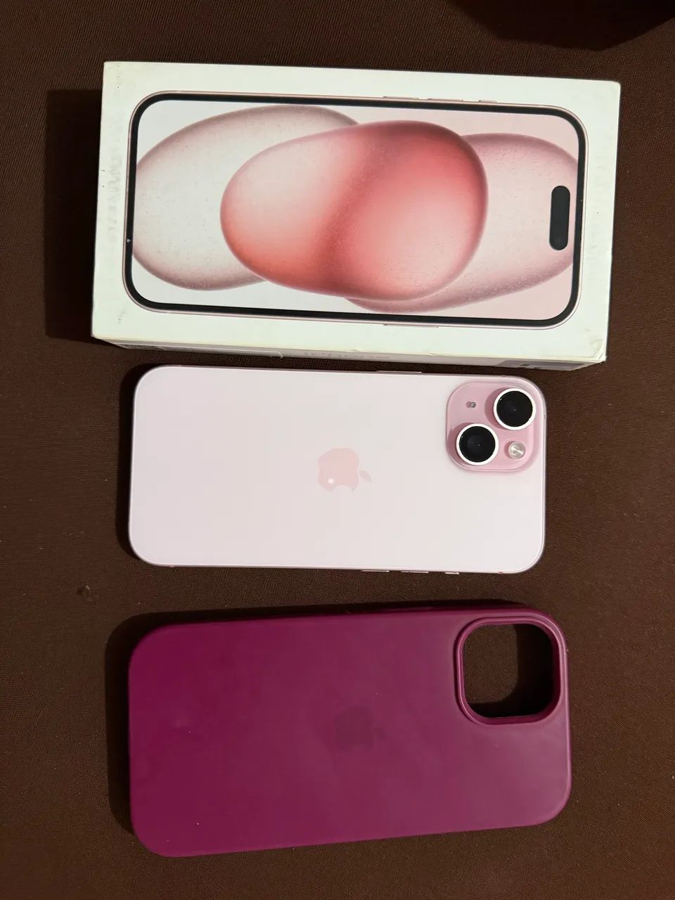 iPhone rosa 15 impecável 