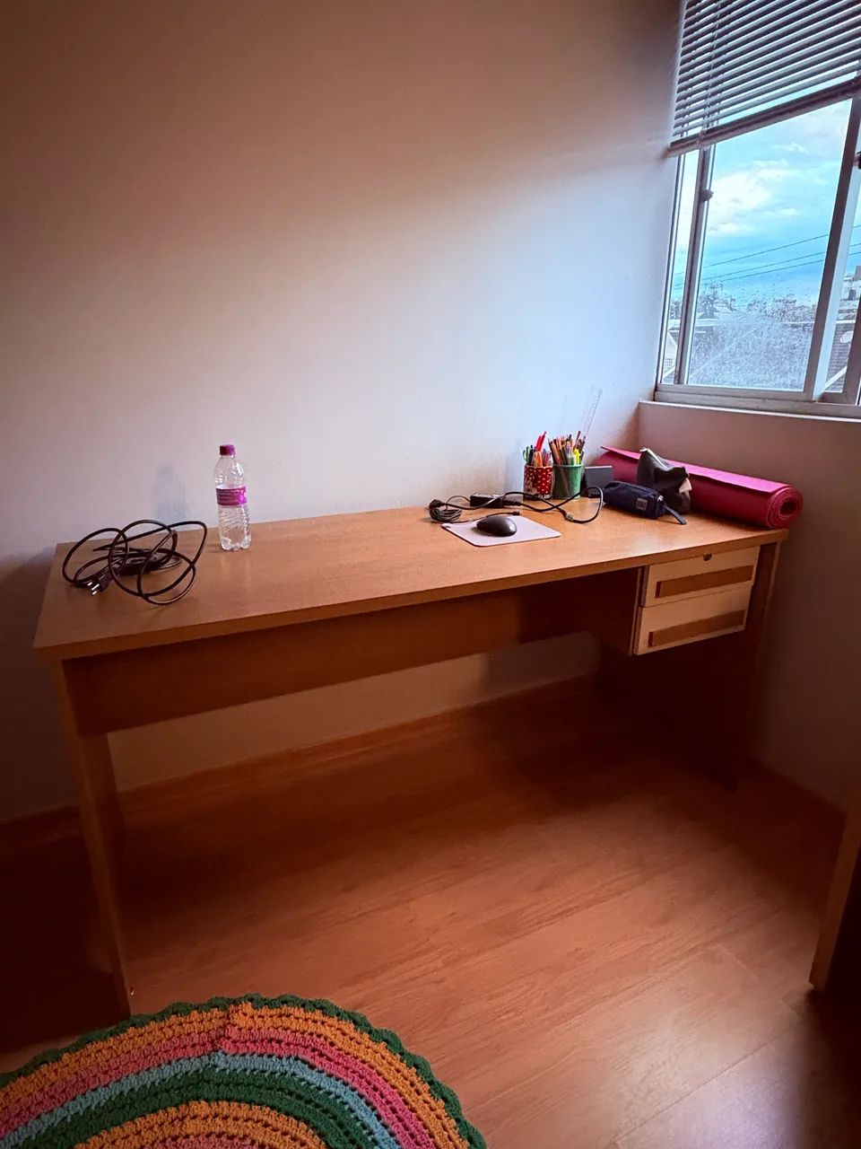 Mesa de trabalho/estudo 
