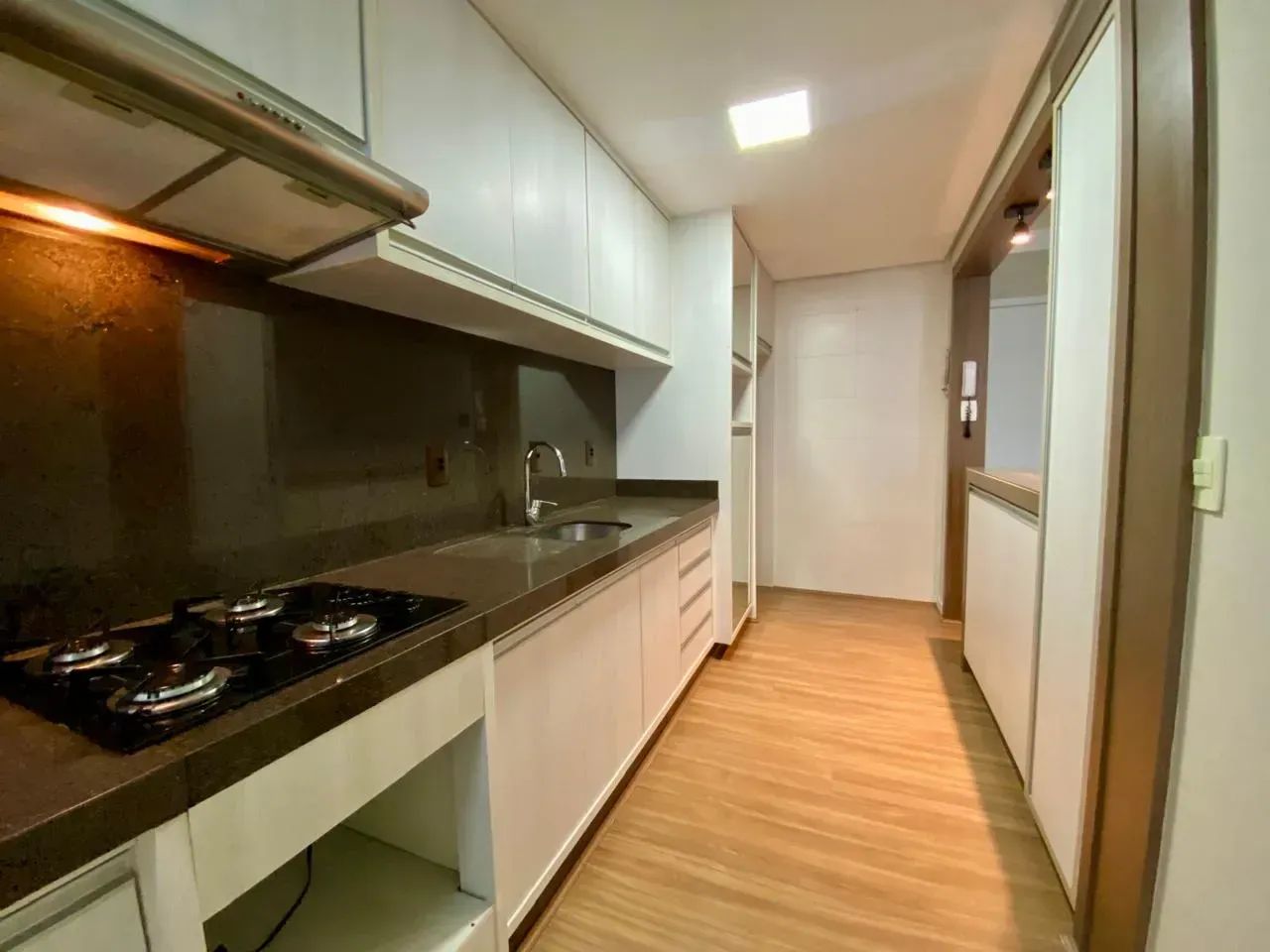 Apartamento com 2 suítes em Córrego Grande - Florianópolis - SC - Foto 2