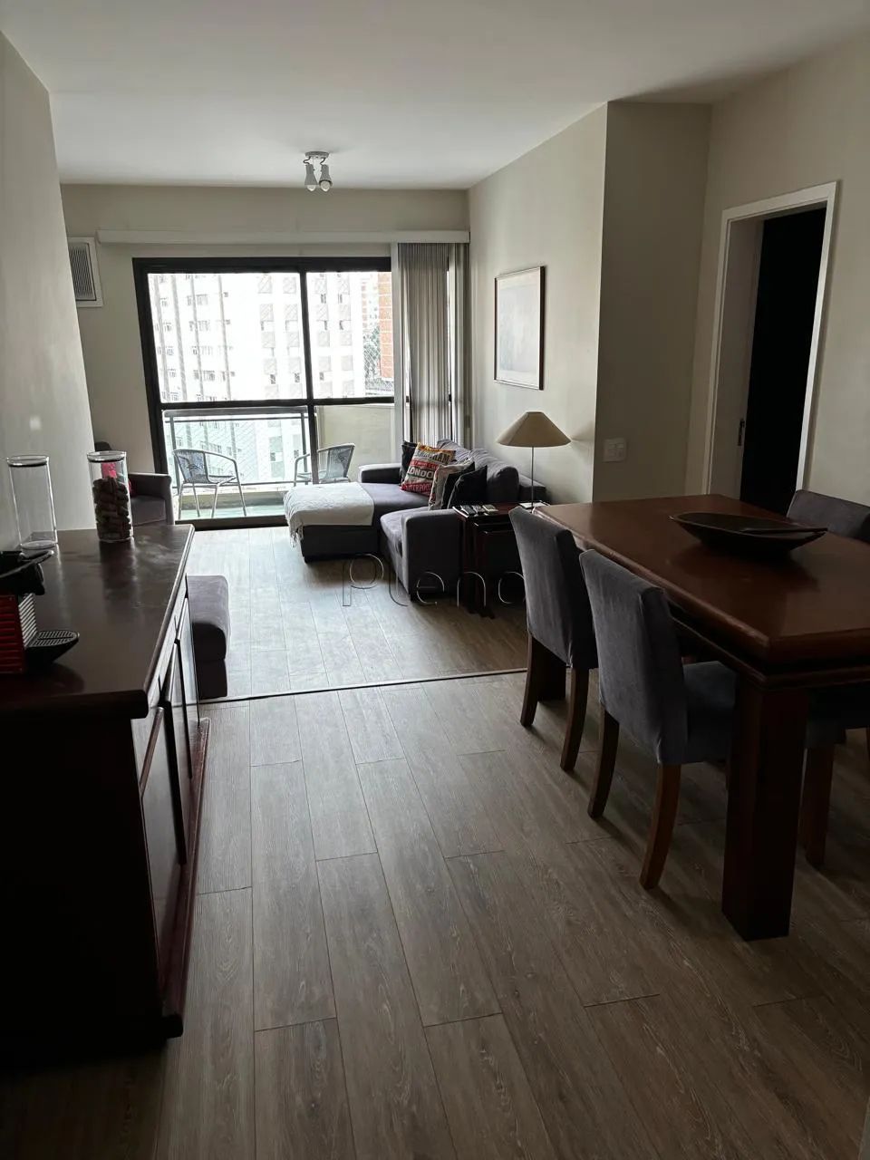 Flat à venda e para alugar em Campinas, Cambuí, com 1 suíte, com 70 m²