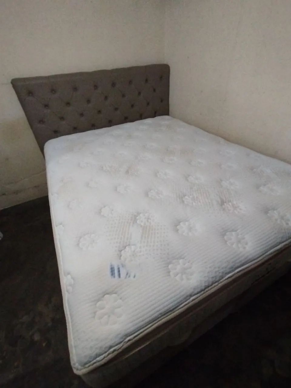 Cama Baú Queen Completa com Cabeceira + Colchão - Pouco Uso - Foto 5