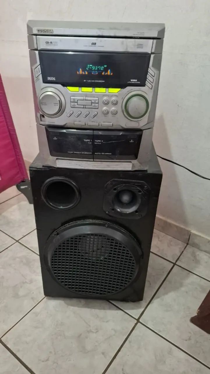 Vendo Bola + Caixa d Som