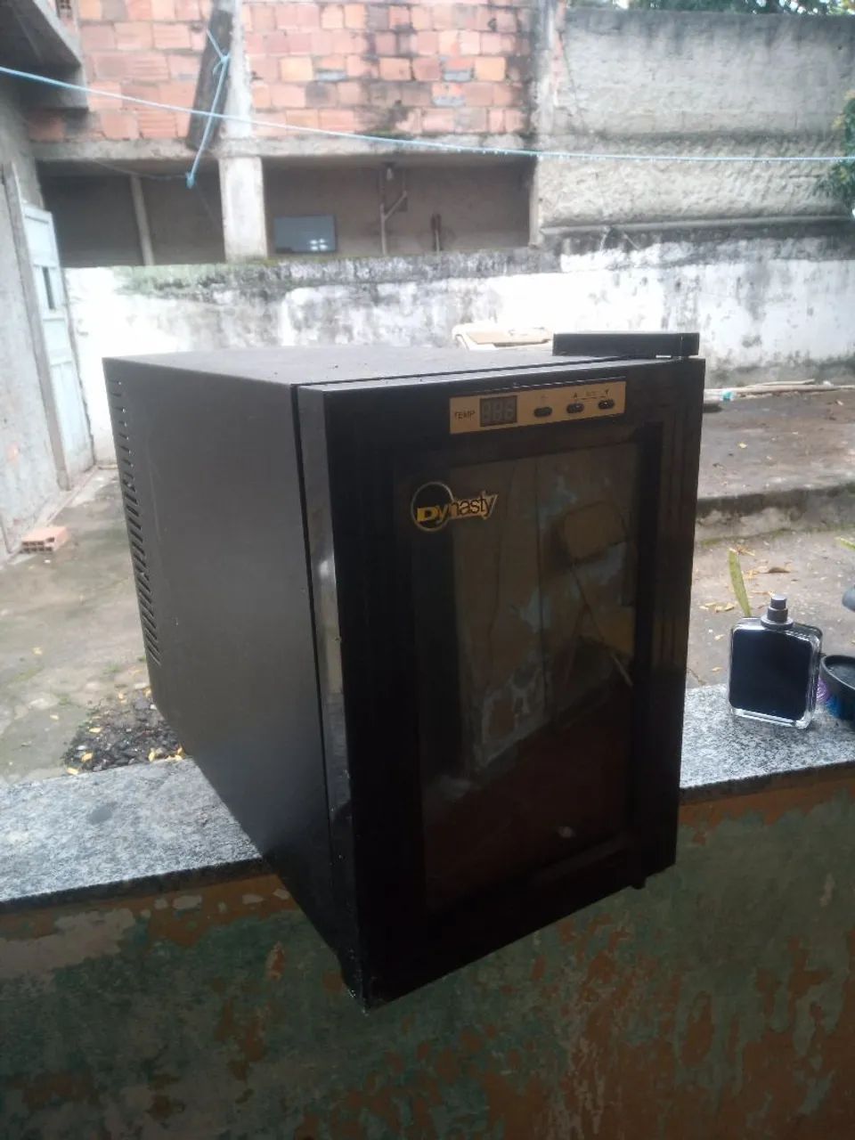 Mini adega climatizadora 