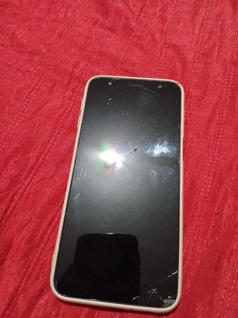 Celular J6+
