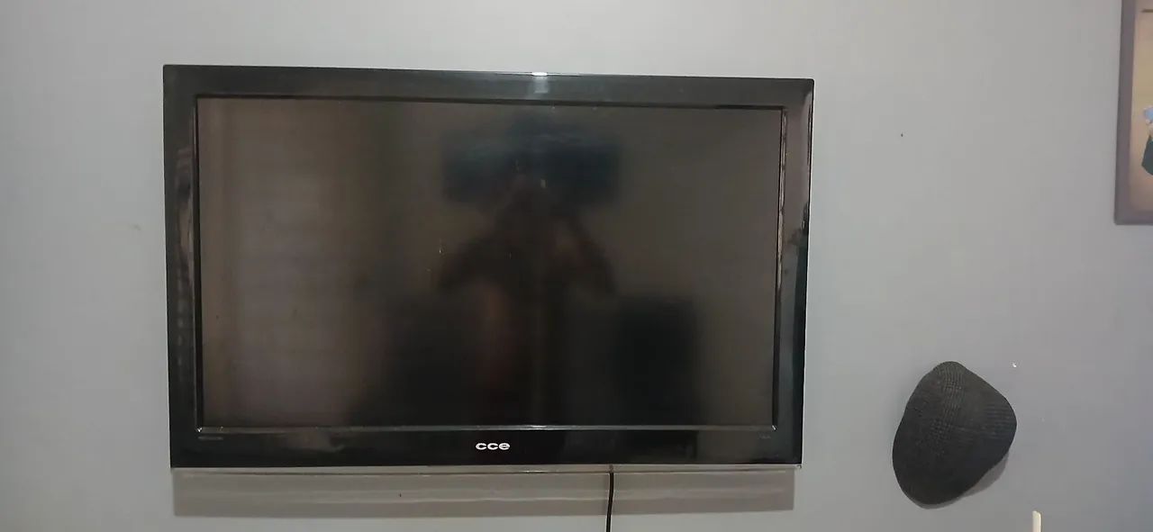 Tv LCD 42 para retirada de peças