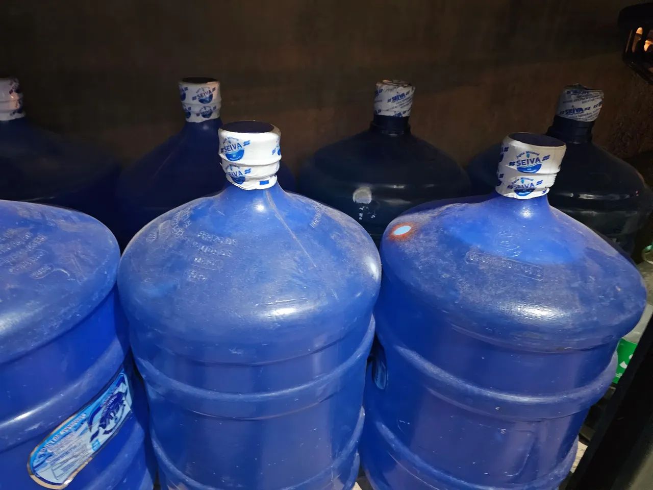 Vendo galão de Água 20lts - Foto 2