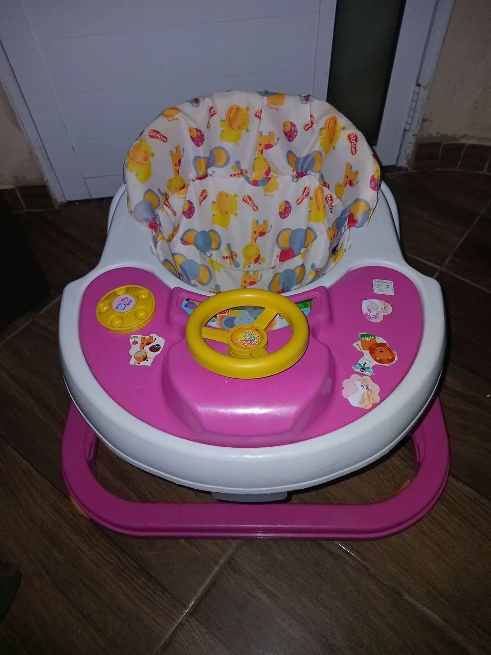 Andador infantil styll baby ótimo estado entrego apenas em itapetininga-sp entrega gratuit