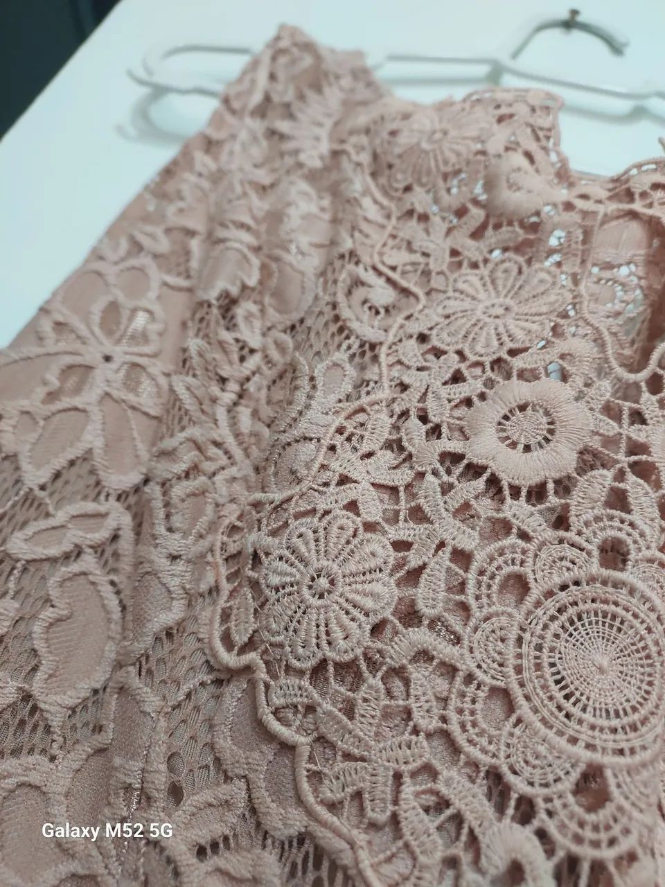 Vestido longo De renda rosa TAM P - Foto 4