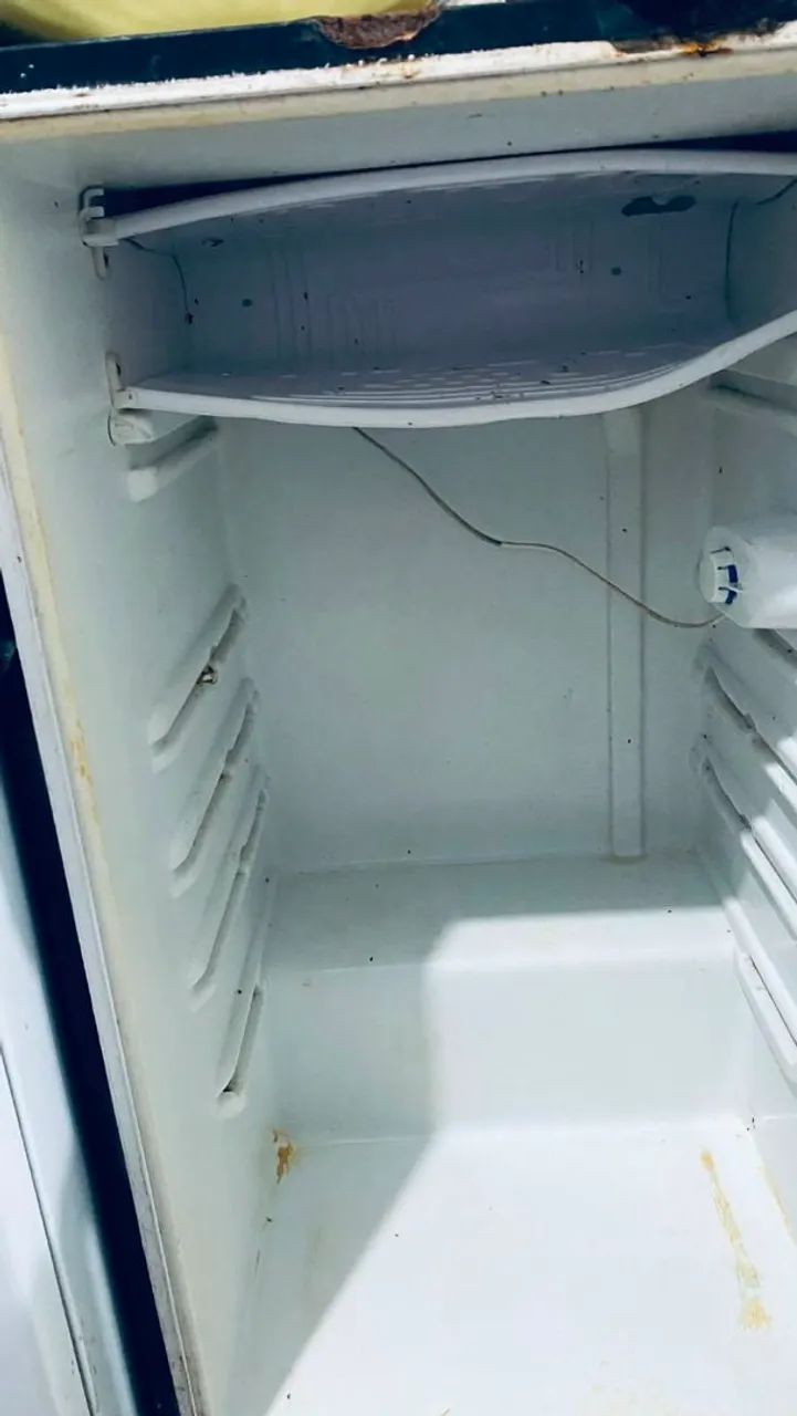 Vendo frigobar 