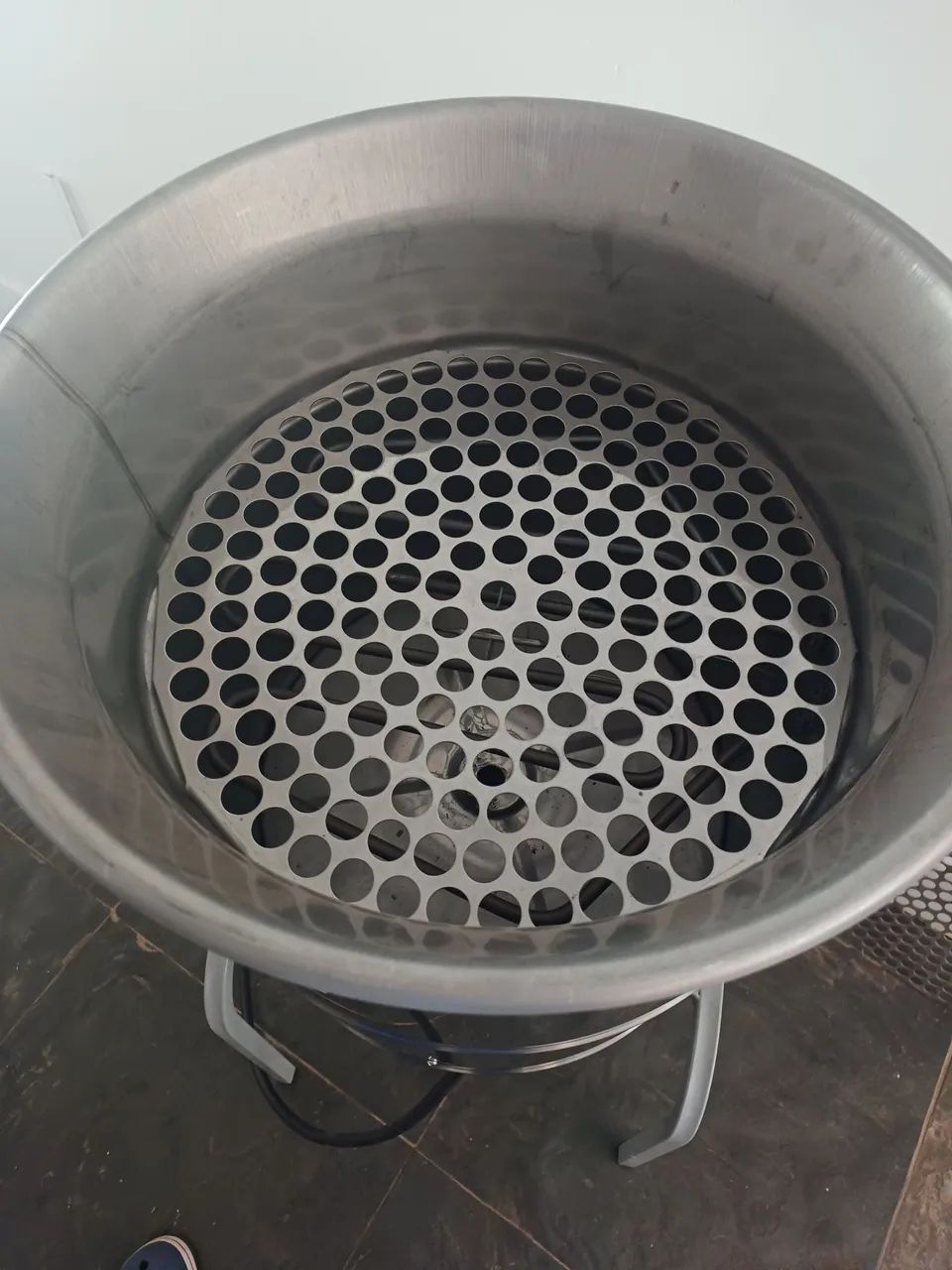 Fritadeira Industrial Elétrica Metvisa - Água e óleo  - Foto 4