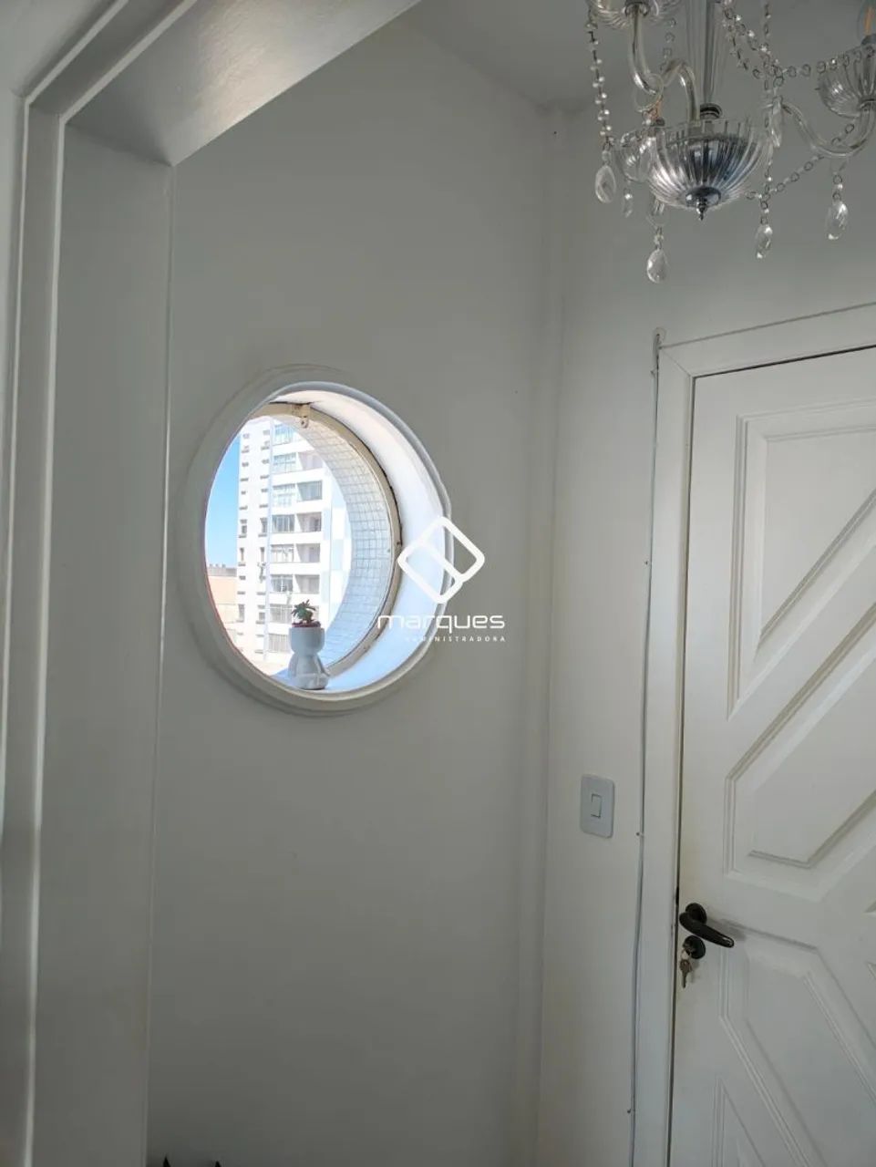 APARTAMENTO CENTRAL, AMPLO E COM BELA VISTA - Foto 2