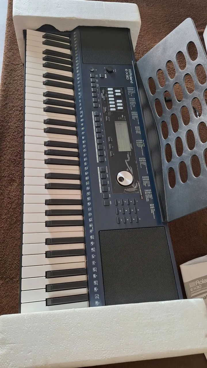 Teclado roland ex30