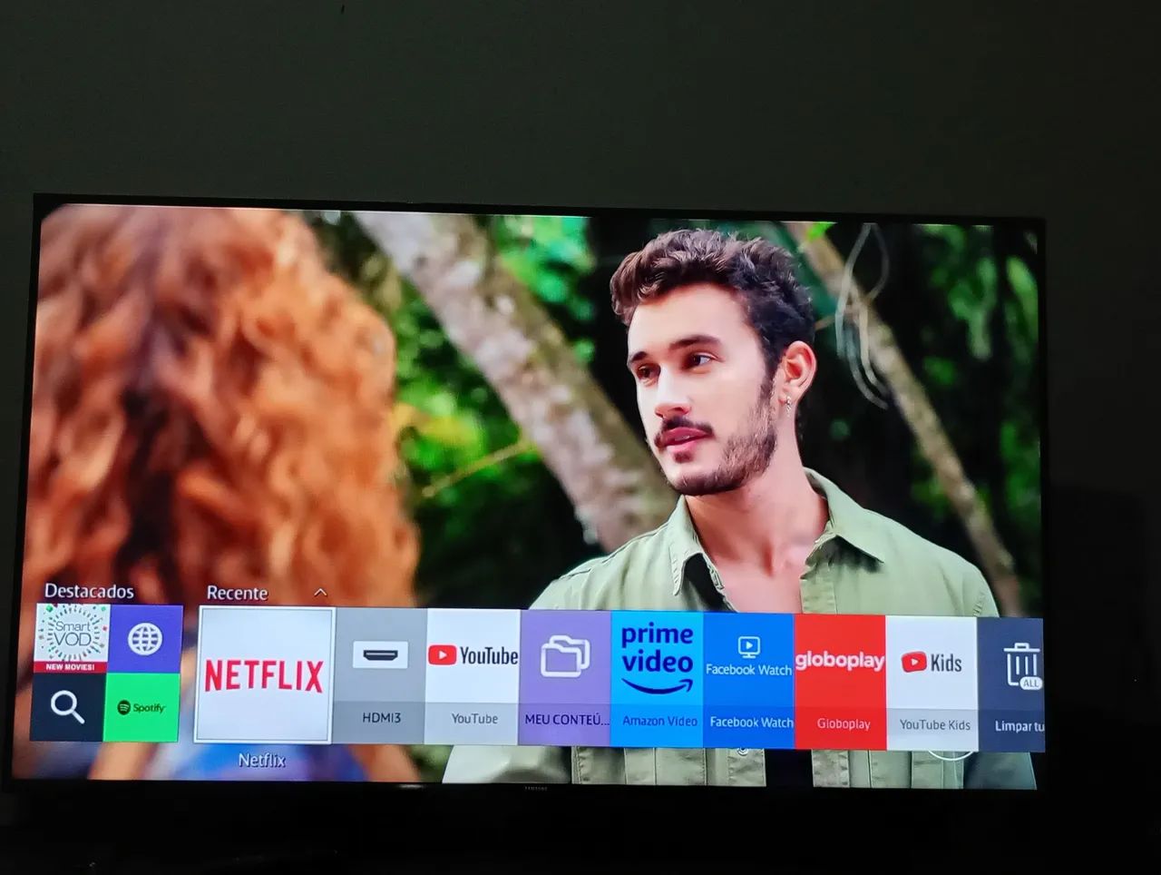 Vendo uma smartv Samsung 55 polegadas 