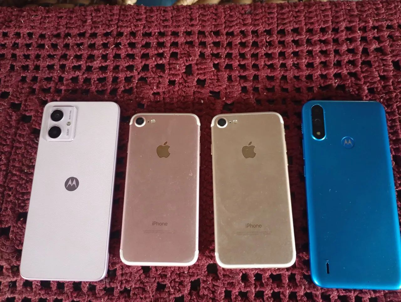 Celular iPhone e Motorola 