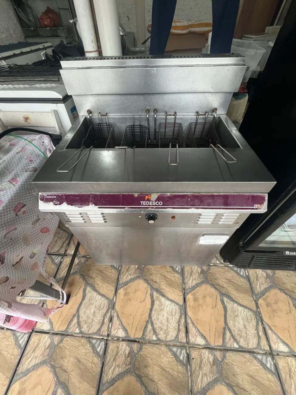 Fritadeira Elétrica industrial água e óleo